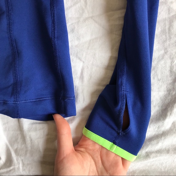 nike running hoodie - Picture 3 of 3